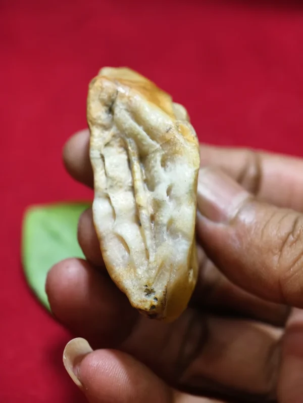 Batu Pikat Pengasihan Mutlak